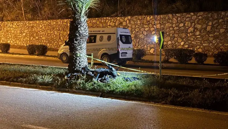Motosiklet Kazasında Genç Tıp Öğrencisi Hayatını Kaybetti: Aile ve Arkadaşlar Şokta