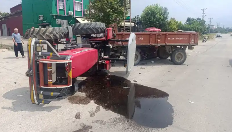 Otomobil ve Traktör Çarpıştı: Kazada İki Yaralı Var!