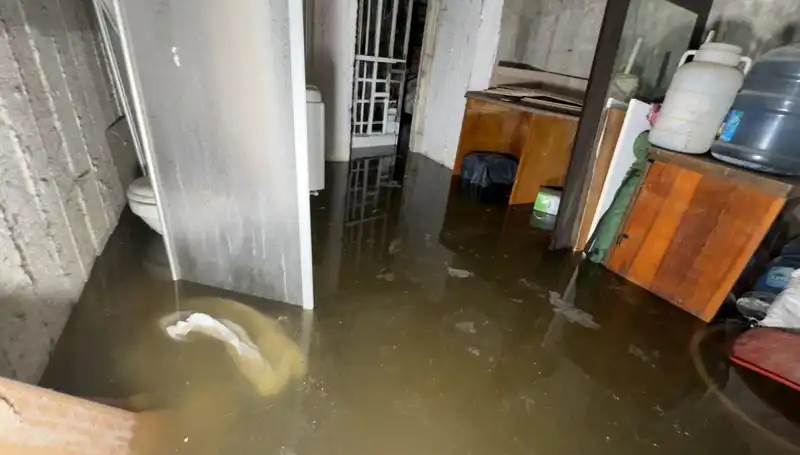 Avcılar'da Ani Yağış: Su Baskını Hayatı Olumsuz Etkiledi