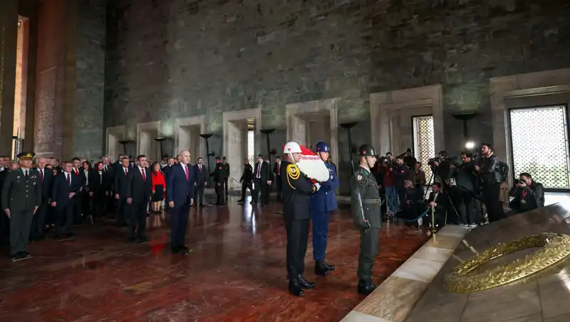 Anıtkabir'de Devlet Erkanının Katıldığı Anma Töreni Detayları