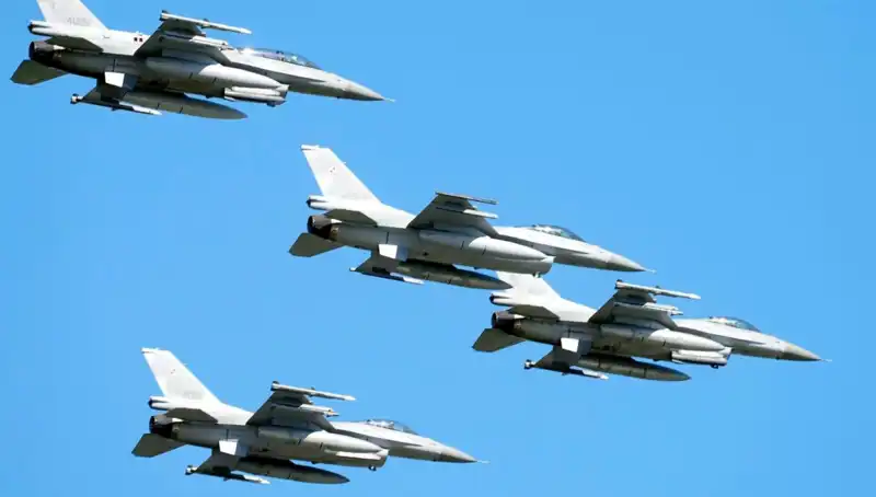 Ukraynalı Pilotların F-16 Eğitimi: 310 Milyon Dolarlık Yatırımın Detayları