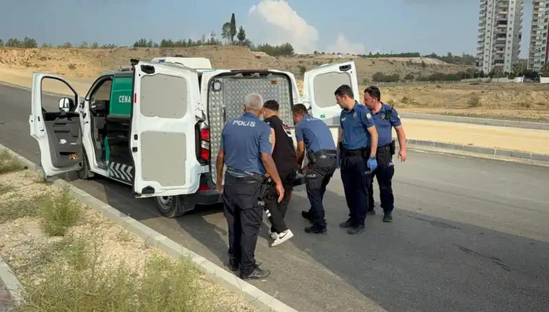 Yol Kenarında Gizemli Ceset Bulundu: Olayın Perde Arkası