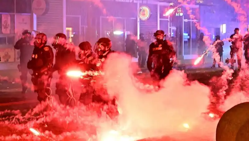 Los Angeles'ta Patlayan İsyan: Protestolar Ülke Genelinde Yayılıyor