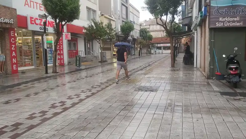 Kırklareli'de Sağanak Yağış: Doğa Güzellikleri ve Zorluklar Bir Arada