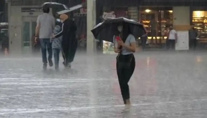 Marmara Bölgesi'nde Hızla Gelen Serinlik ve Yağış Uyarısı