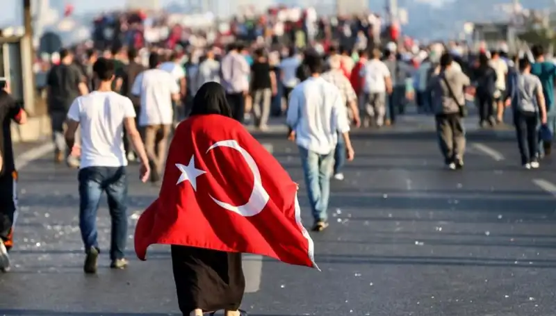 15 Temmuz Anma Törenlerinde Kabineden Dikkat Çeken Mesajlar