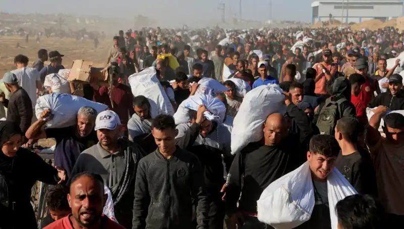 İsrail Ordusu Han Yunus’a Kuşatma Başlattı: Yeni Stratejiyle 15 Kilometrelik Koridor Açıldı