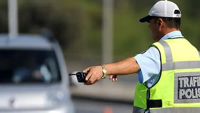 Drift Yaparken Yakalanan Ehliyetsiz Sürücüye İkna Edici Ceza: 65 Bin Lira