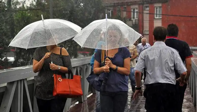 Sıcaklık Rekorları ve Sağanak Yağışlar: Meteorolojiden Kritik Uyarılar Geldi