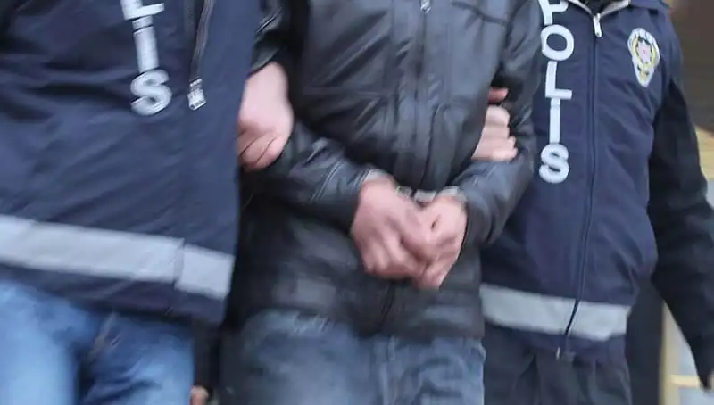 Kütahya'da Uyuşturucu Satışı Yapan Şebekeye Flaş Operasyon