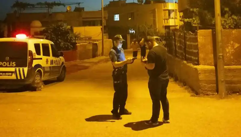 Husumetlilerinin Evinin Önünde Ateş Açan Şahıs Kaçtı