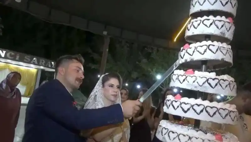 Düğün Gecesi Şok: Mutluluk Yerini Hastaneye Koşmaya Bıraktı!