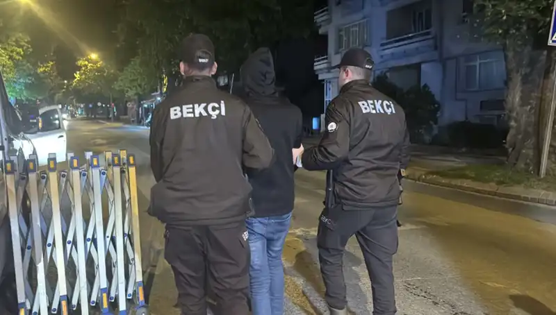 Edirne'de Sınır Dışı Polisi Düzensiz Göçmenleri Yakaladı