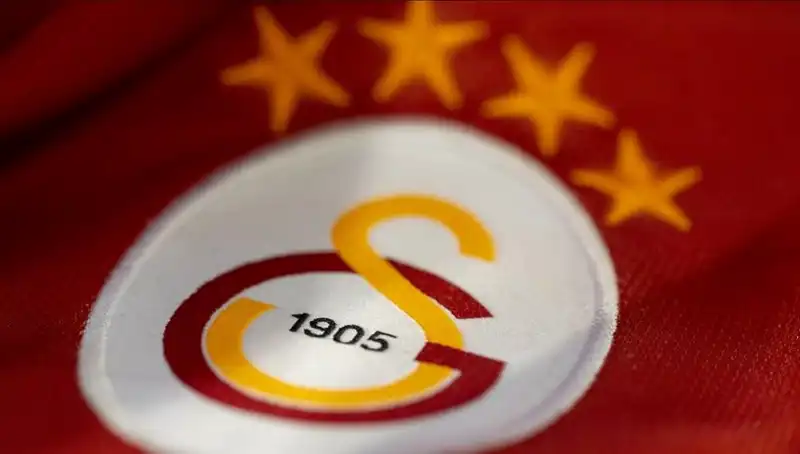 Galatasaray'dan Hakem Kararına Sert Tepki: Maç Sonrası Açıklamalar Gündemde!