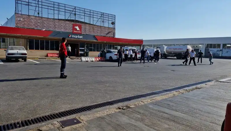 İki Aile Arasında Omuz Atma Kavgası, Akaryakıt İstasyonu İşletmesini Karıştırdı