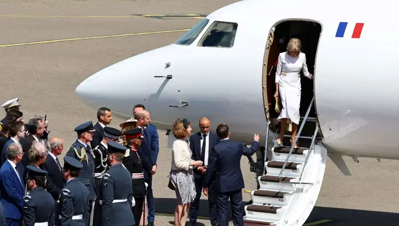 Eşi Brigitte Macron’un Elini Havada Bıraktı: Çarpıcı Sebep Açığa Çıktı