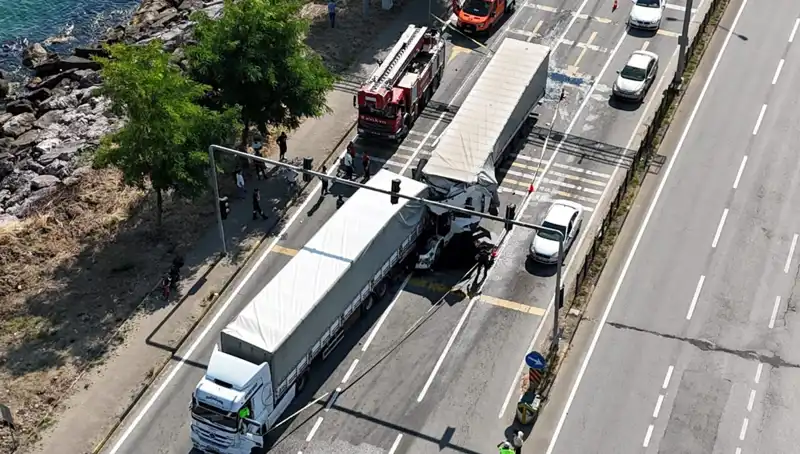 Karadeniz Sahil Yolu'nda TIR'lar Zincirleme Kazaya Neden Oldu: 1 Ölü, Çok Sayıda Yaralı