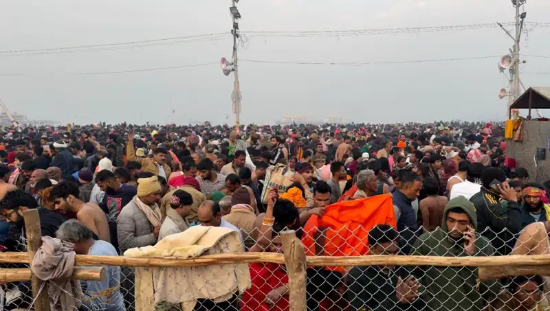 Hindistan'daki Dini Festivalde Yaşanan İzdihamda 6 Kişi Hayatını Kaybetti