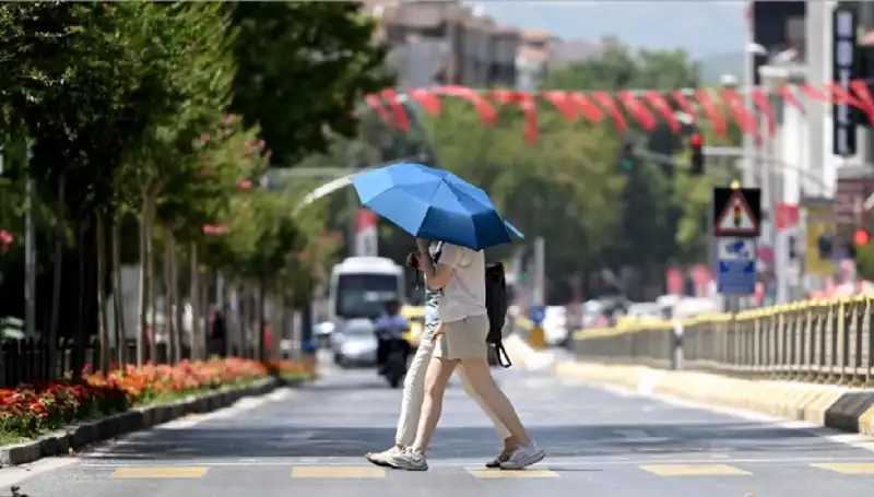 Hava Sıcaklıkları Hafta Sonu Düşüyor: Sürpriz Soğuk Hava Geldi!