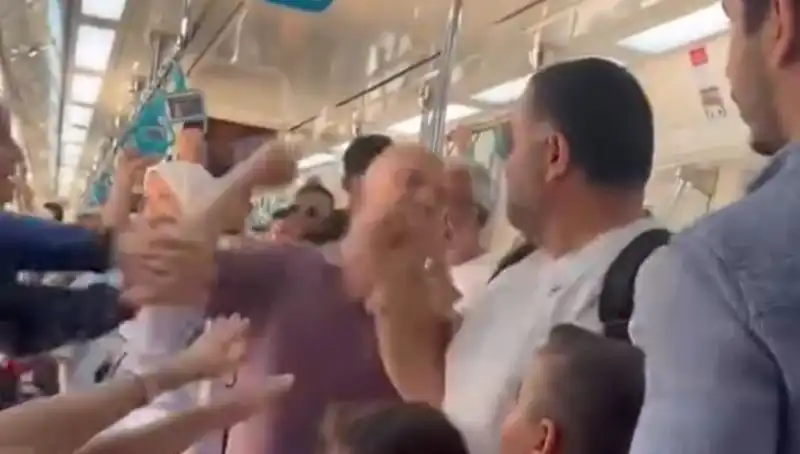 Marmaray'da Yumruklu Kavga: Yolcular Şokta, Güvenlik Önlemleri Artırılacak