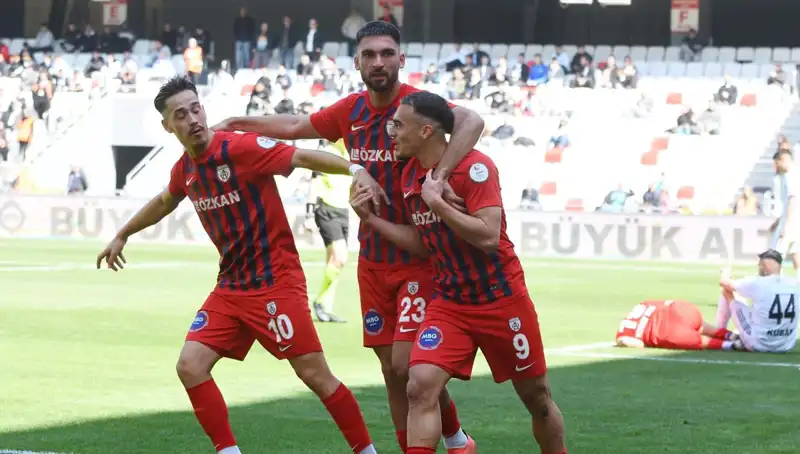 Altınordu'da Gidenler Geri Dönmüyor: Futbol Takımındaki Değişimler