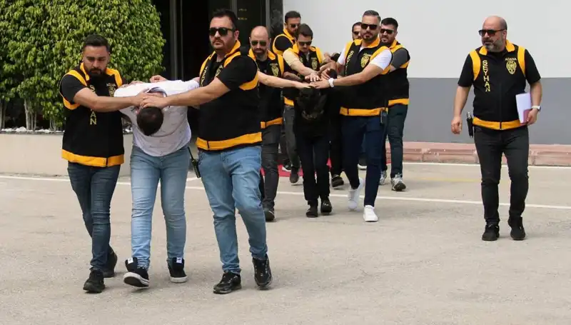 İş Adamına Aşka Dönüşen Korkunç Tuzak: İlk Önce Şiddet Sonra Para