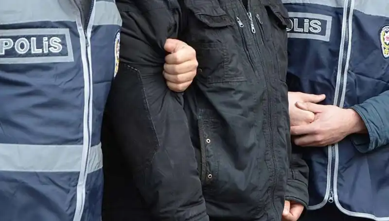 İstanbul'da 'Huzur İstanbul' Operasyonu: 1035 Gözaltı ile Ülke Güvenliği Sağlanıyor