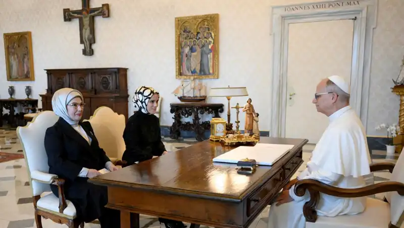 Emine Erdoğan, Papa Leo ile Buluşarak Gazze Sorununu Masaya Yatırdı