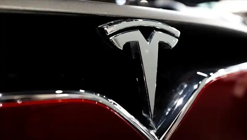 Tesla'nın Ucuz Model Tartışması: FSD Beklentileriyle Çelişiyor