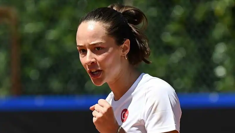 Milli Tenisçi Zeynep Sönmez, Finalde Zirveye Yerleşiyor!
