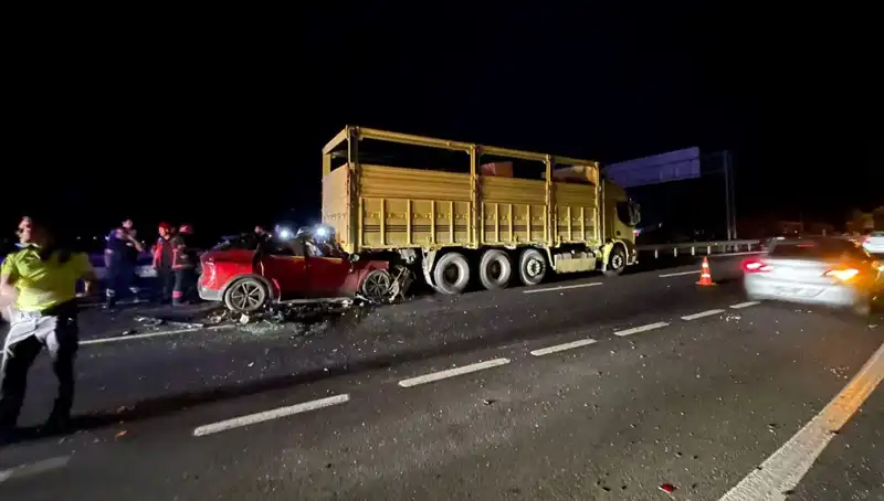 Kamyona Saplanan Kılıç, Olayı Korkutucu Hale Getirdi