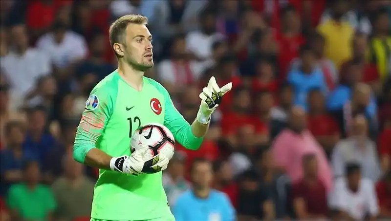 Milli Kaleci Mert Günok, Futbolu Bırakma Tarihini Açıkladı!