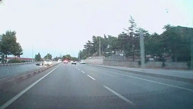 Motosiklet ile Otomobil Çarpıştı: Kaza Sonrası 1 Yaralı Hastaneye Kaldırıldı
