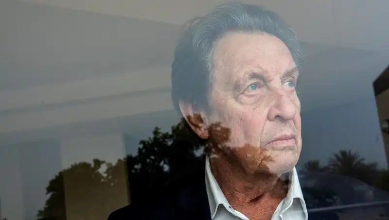 Elon Musk’ın Babası Neden Üç Cinayet İşledi? Şok Edici İtiraflar!