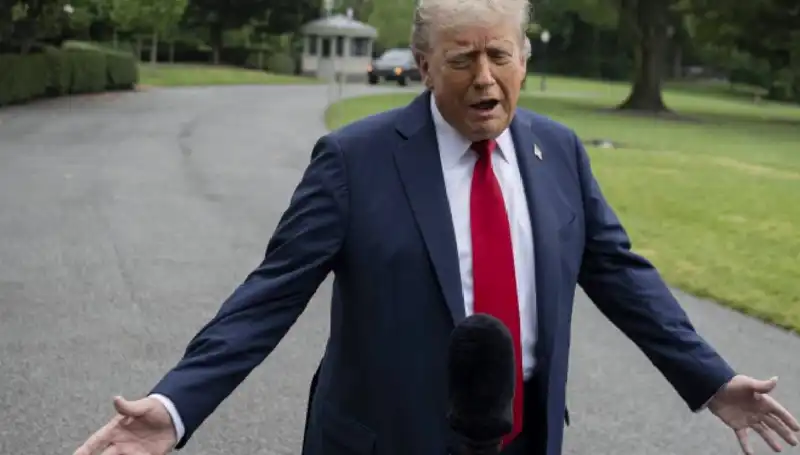 Trump'tan Tartışmalı Açıklama: "Ülkelerin Bazen Yeterince Savaşmaları Gerekebiliyor"