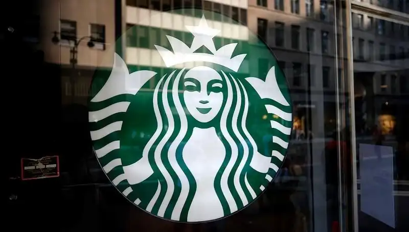 Starbucks’ın Küresel Satışlarındaki Düşüş: Nedenleri ve Gelecek Tahminleri