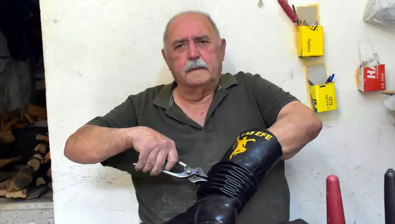 Tireli Hasan Usta: 64 Yıldır Sanatını Yaşatan Eşsiz Bir Zanaatkar