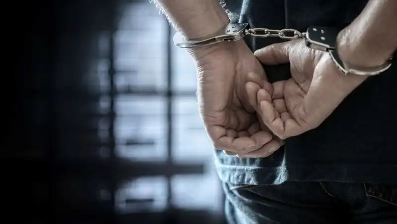 Bıçakla İşlenen Cinayetle İlgili Müebbet Hapis Cezası: Olayın Perde Arkası