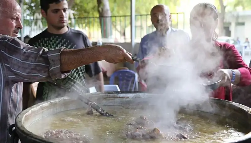 Gadir-i Hum Bayramı’nda Ne Yapılır, Mesajlar ve Gelenekler