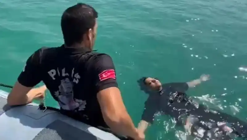 Baraj Gölüne Düşen Kadını Gemi Adamları Kurtardı: Kahramanlık Hikayesi