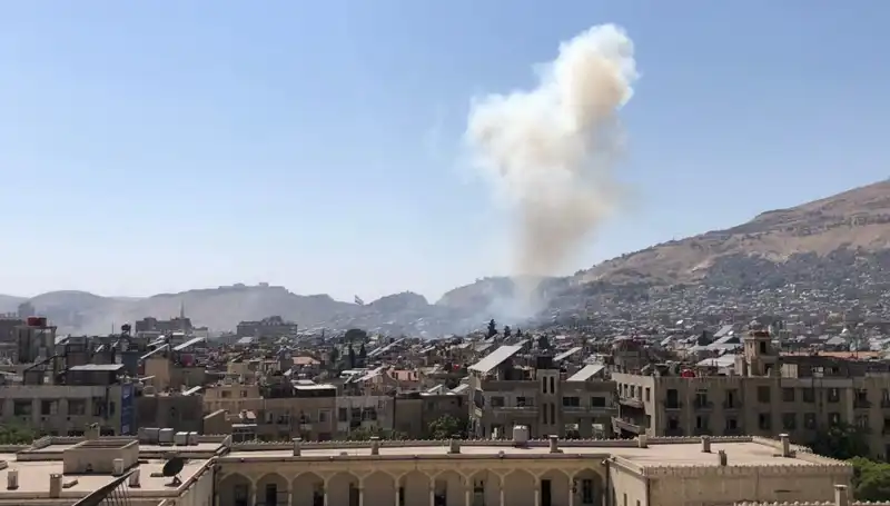 Süveyda'da Gergin Anlar: İsrail Hava Saldırısı Kentin Çevresini Hedef Aldı
