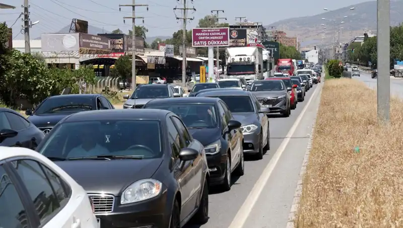 Aydın'dan Muğla'ya Uzanan 60 Kilometrelik Araç Kuyruğu Neden Oluştu?