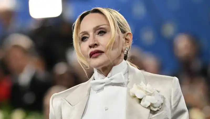 Madonna'nın Yeni Diyeti: Kanseri Yenecek mi?