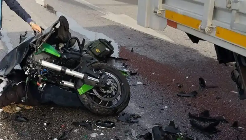 Çorum'da Trajedi: Motosiklet Kamyona Çarptı, Sürücü Hayatını Kaybetti
