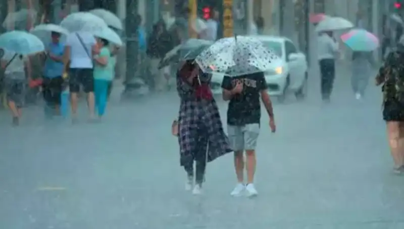 Meteoroloji Son Dakika Uyarısı: Yangın Bölgesinde Kuvvetli Rüzgar ve İstanbul’da Sağanak Yağış Geliyor!