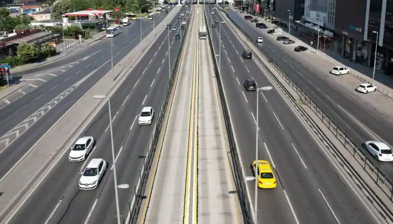 İstanbul’da Bayramda Yollar Neden Boş Kaldı? Yoğunluk Beklentisi Yanıldı!