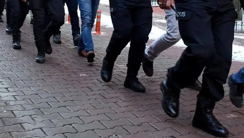 MİT ve Emniyetten Tarihi FETÖ Operasyonu: Ağirinler Çökerken Ne Olacak?