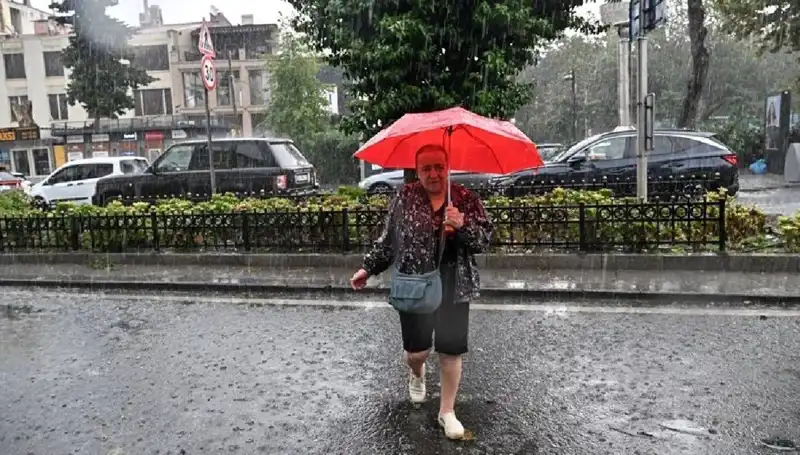 Türkiye'nin Bazı Şehirlerinde Sarı Kodlu Yağış Uyarısı Yayınlandı