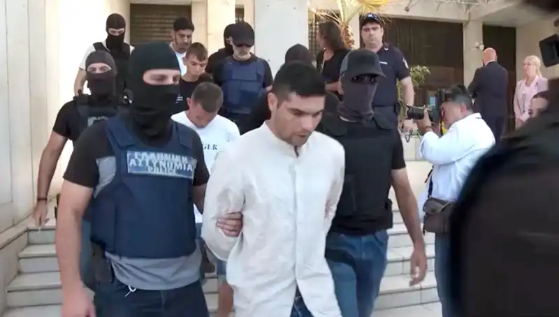 Atina’da Şok Cinayet: Profesörün Ölümünde 5 Gözaltı!