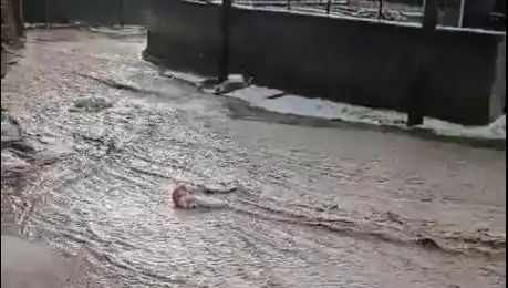 Sivas'ta Doğanın Gazabı: Sağanak ve Dolu Felaketi!